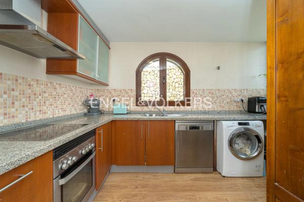 Chalet adosado en avenida Balcon de Ponoig