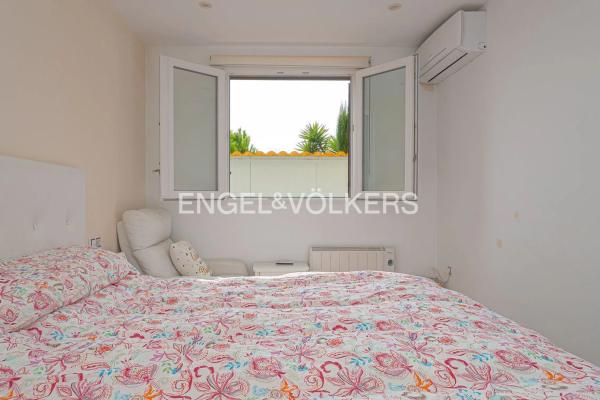 Chalet adosado en avenida Balcon de Ponoig