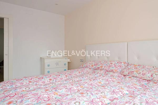 Chalet adosado en avenida Balcon de Ponoig