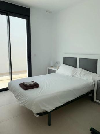 Casa independiente en calle Milan