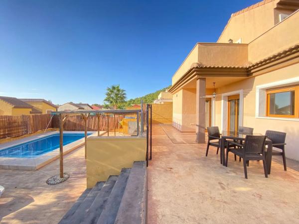 Casa independiente en calle Solana