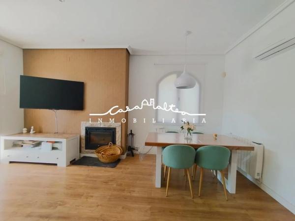 Chalet pareado en avenida Balcon de Ponoig, 8