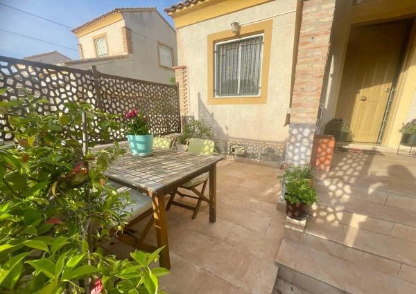 Chalet adosado en avenida Andalucía