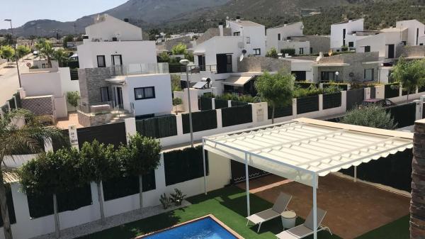 Casa independiente en calle Florencia