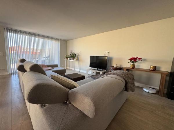 Chalet pareado en calle Puig Campana