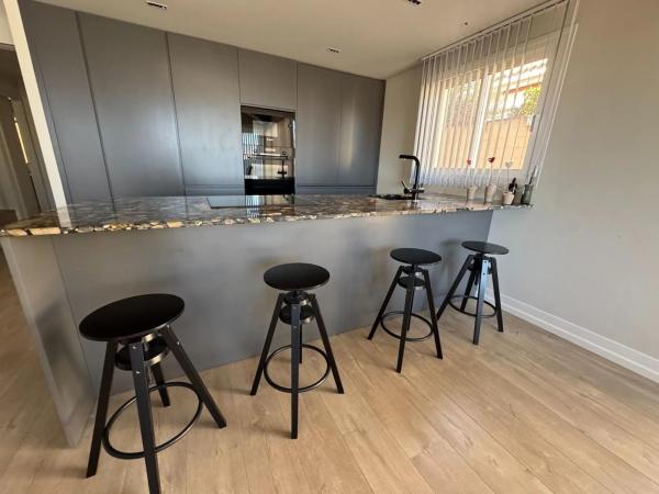 Chalet pareado en calle Puig Campana