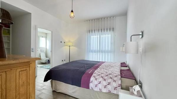 Casa independiente en calle Venecia