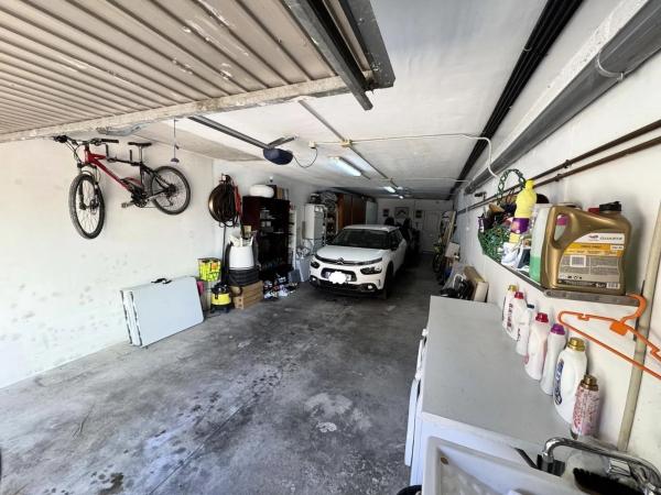 Chalet pareado en calle Puig Campana