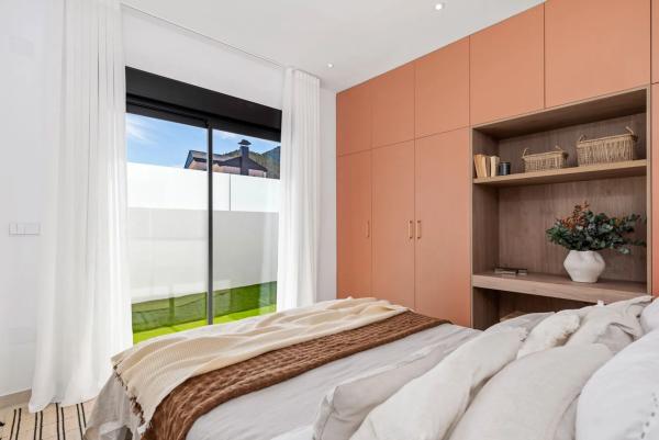 Casa independiente en calle Bernia, 49