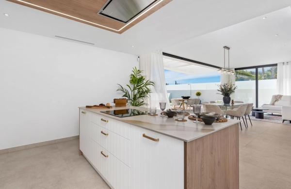 Casa independiente en calle Bernia, 49