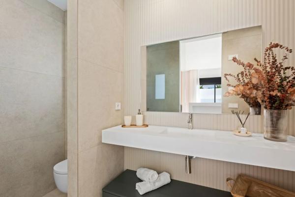 Casa independiente en calle Bernia, 49