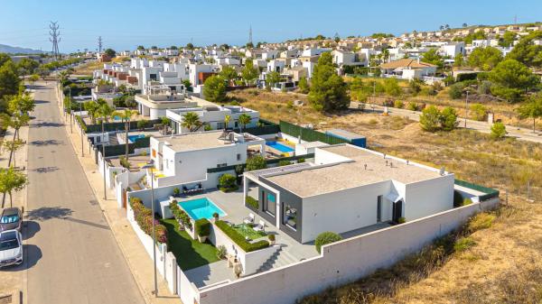 Casa independiente en calle Roma, 18