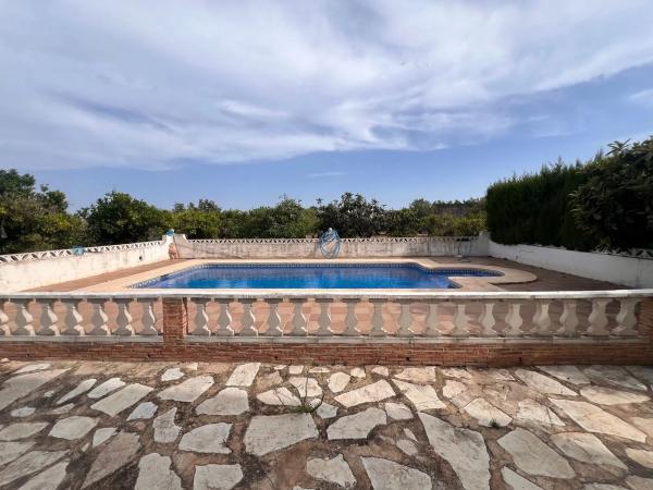 Casa independiente en calle Apolo