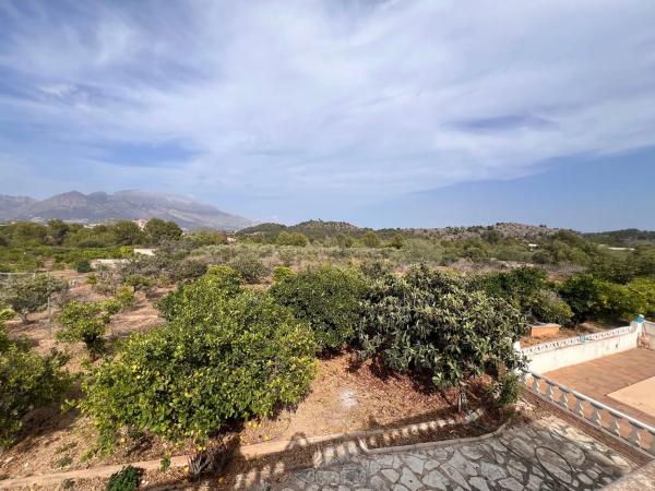 Casa independiente en calle Apolo