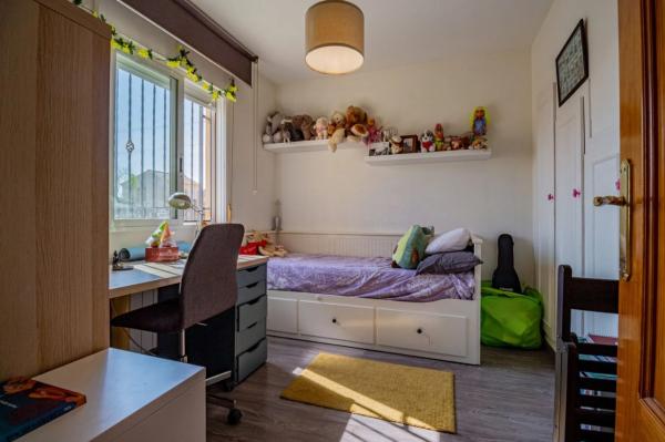 Casa independiente en calle Huelva