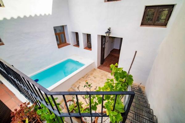 Chalet adosado en calle del Ravalet