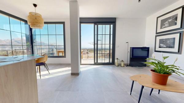 Chalet pareado en calle Mariola, 3