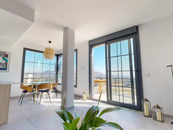 WOW – Windows of the world