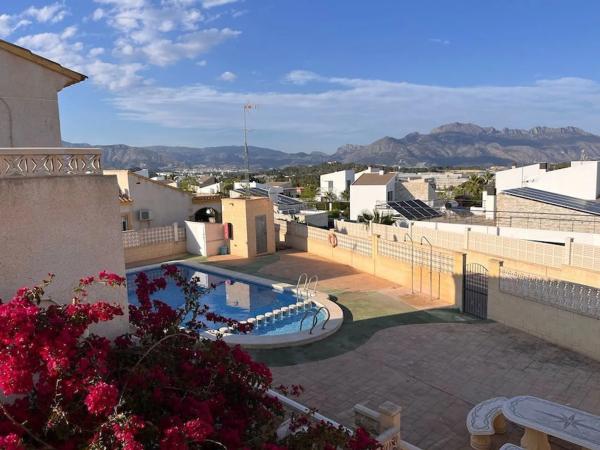 Casa independiente en calle Sevilla