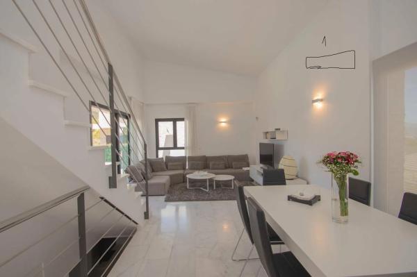 Casa independiente en calle Venecia s/n