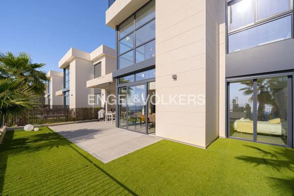 Casa independiente en calle Mariola, 1