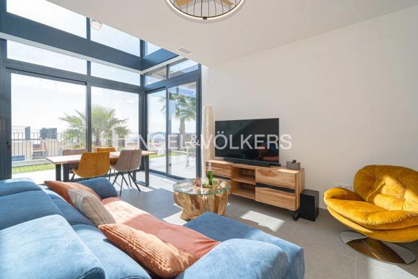 Casa independiente en calle Mariola, 1