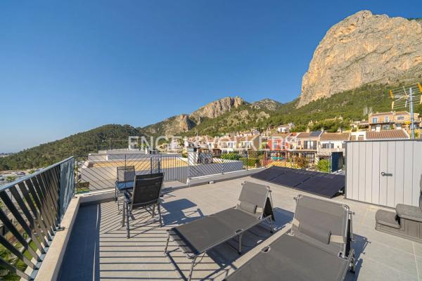 Casa independiente en calle Mariola, 1