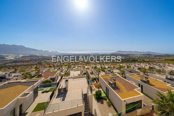 Casa independiente en calle Mariola, 1