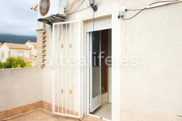 Casa independiente en calle Sevilla