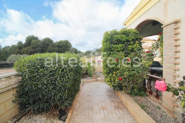 Casa independiente en calle Sevilla
