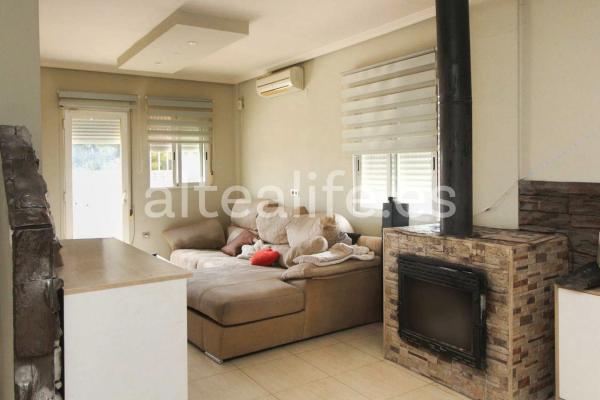 Casa independiente en calle Sevilla