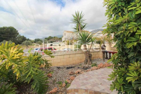 Casa independiente en calle Sevilla