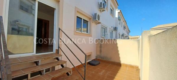 Chalet adosado en calle Escritor Vintila Horia