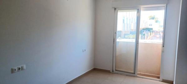 Chalet adosado en calle Escritor Vintila Horia