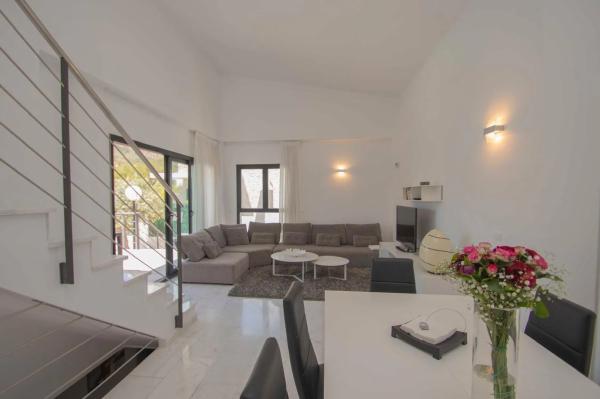 Casa independiente en calle Venecia