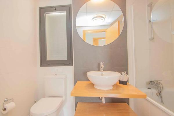 Casa independiente en calle Venecia