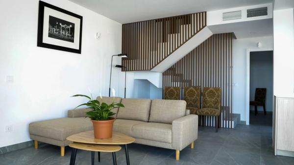 Chalet pareado en avenida Baronia de Polop, 15