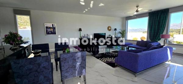 Casa independiente en calle Roma