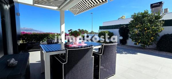 Casa independiente en calle Roma