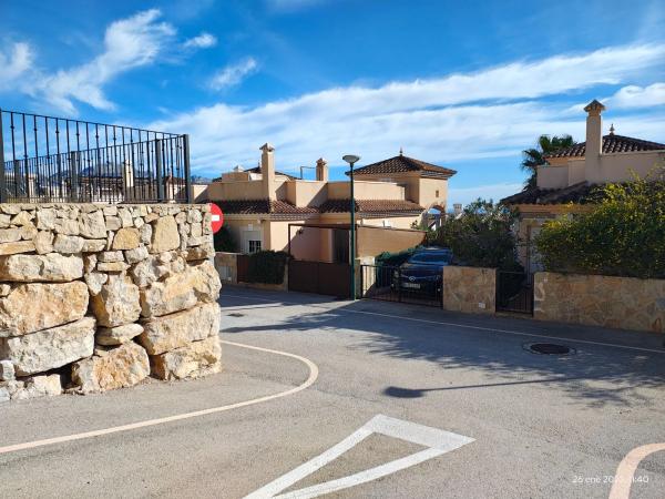 Chalet pareado en avenida Balcon de Ponoig, 37