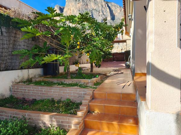 Chalet pareado en avenida Balcon de Ponoig, 37