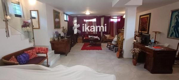 Casa independiente en calle Capri