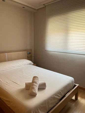 Chalet adosado en calle rafael luis gomez carrasco, 4