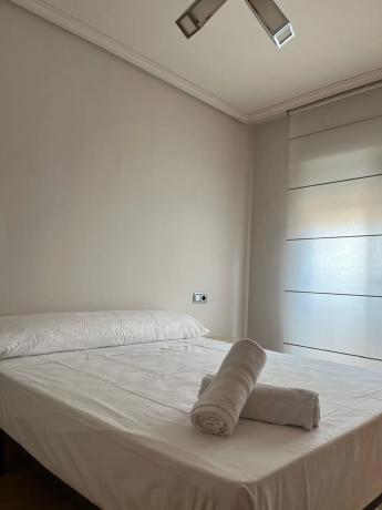 Chalet adosado en calle rafael luis gomez carrasco, 4