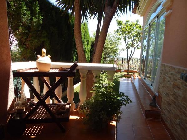 Casa independiente en calle Maigmó, 15