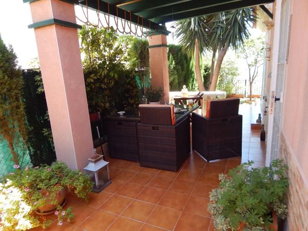 Casa independiente en calle Maigmó, 15