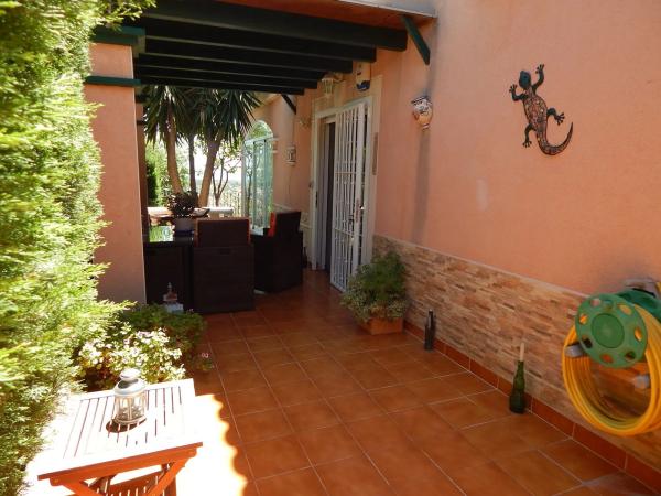 Casa independiente en calle Maigmó, 15