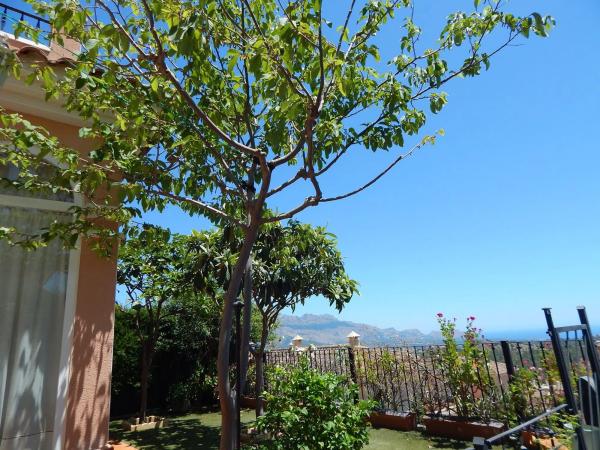 Casa independiente en calle Maigmó, 15