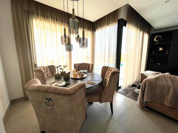 Casa independiente en calle Amsterdam s/n