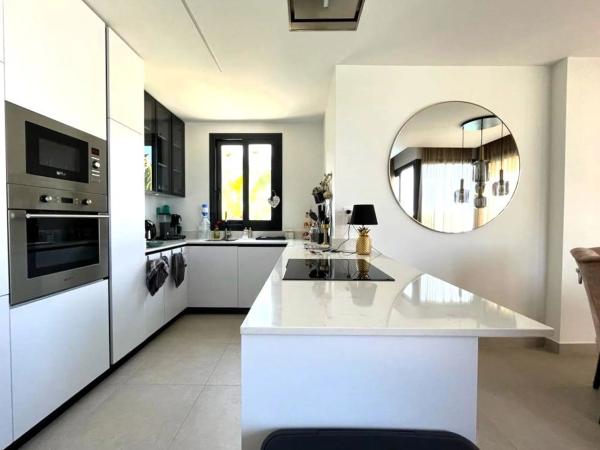 Casa independiente en calle Amsterdam s/n